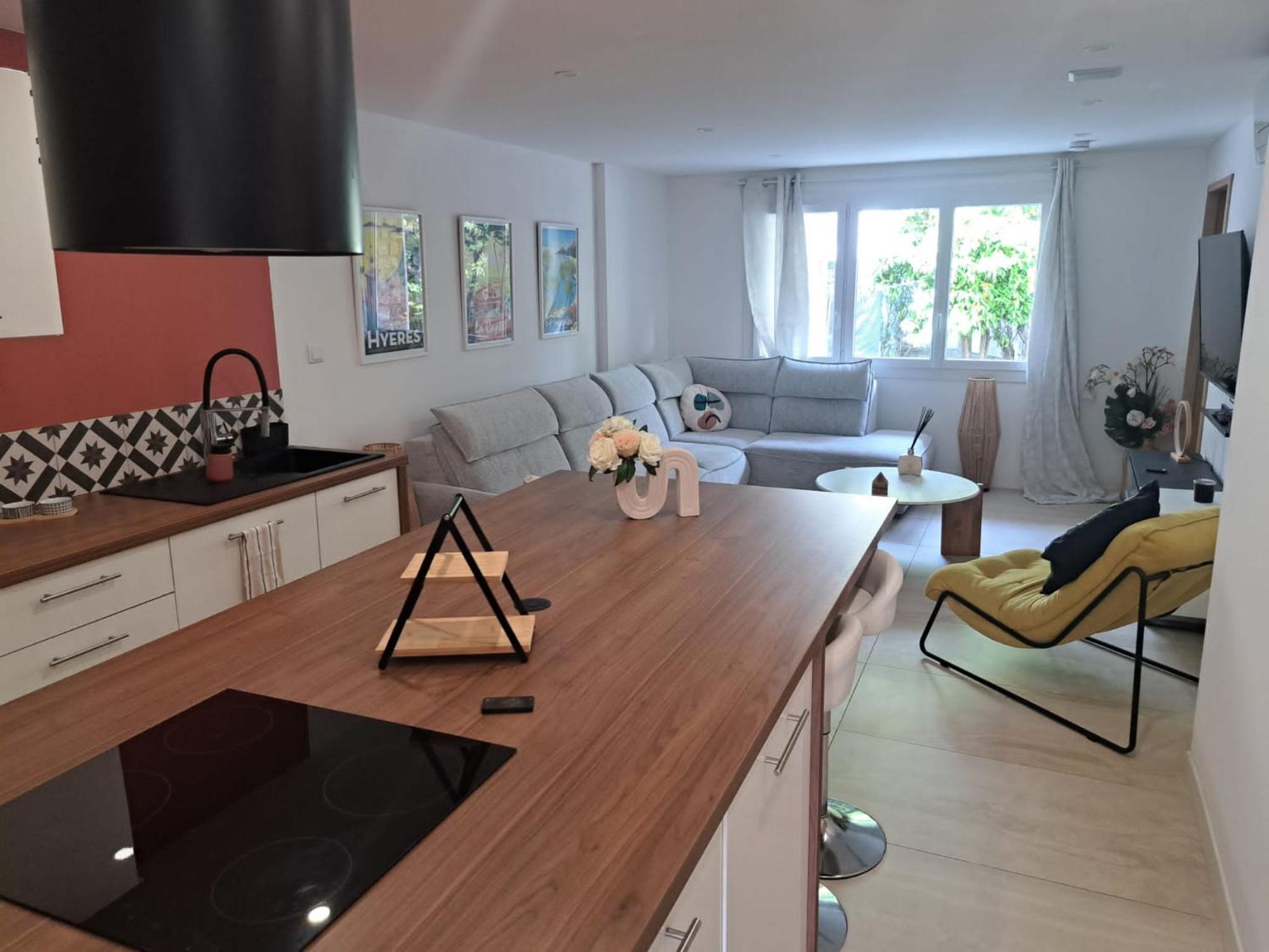 Magnifique Appartement 2 Chambres Avec 50 M2 De Jardin Privatif La Crau Dış mekan fotoğraf