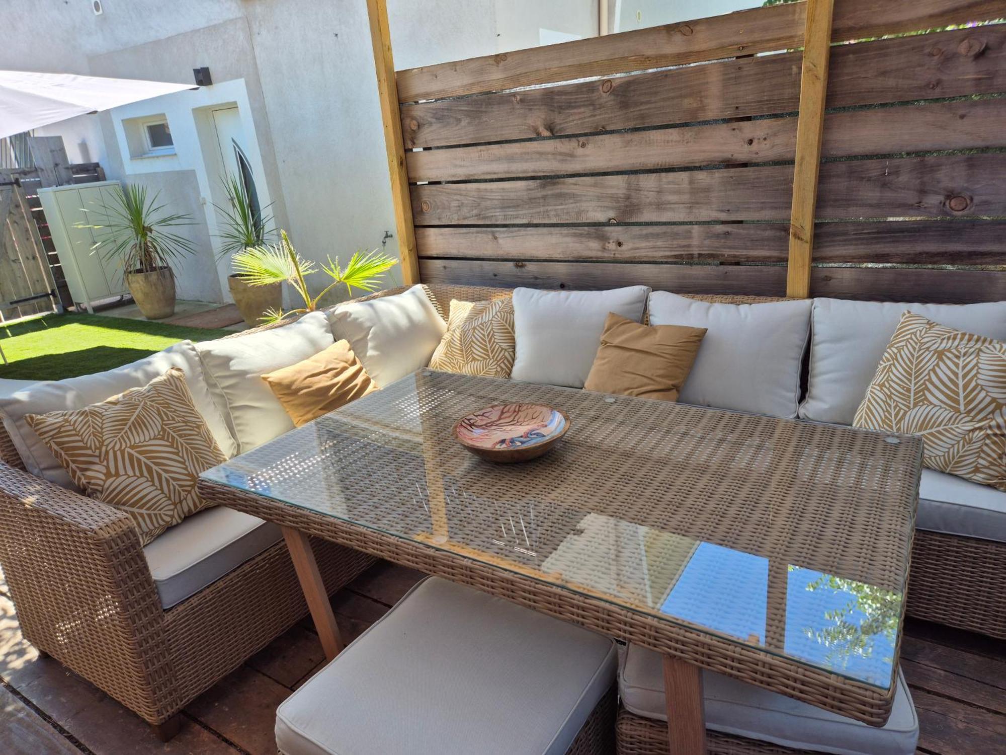 Magnifique Appartement 2 Chambres Avec 50 M2 De Jardin Privatif La Crau Dış mekan fotoğraf