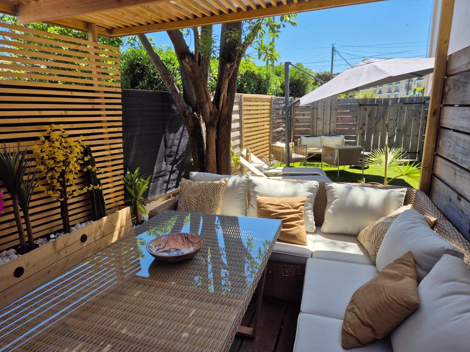 Magnifique Appartement 2 Chambres Avec 50 M2 De Jardin Privatif La Crau Dış mekan fotoğraf